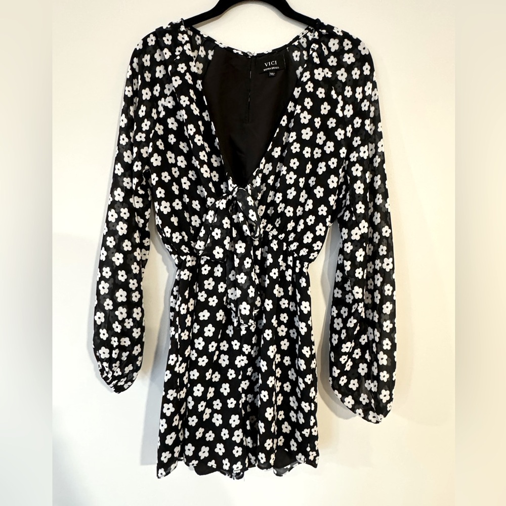 Women’s Black and White Floral Romper